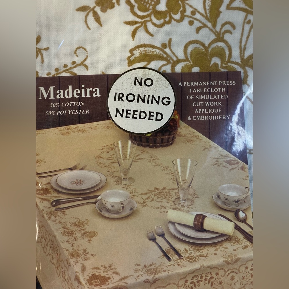 VTG Madeira Table Linen 51 X 70 Cotton Poly Permanent Press Scotchguard Gold - Picture 7 of 8